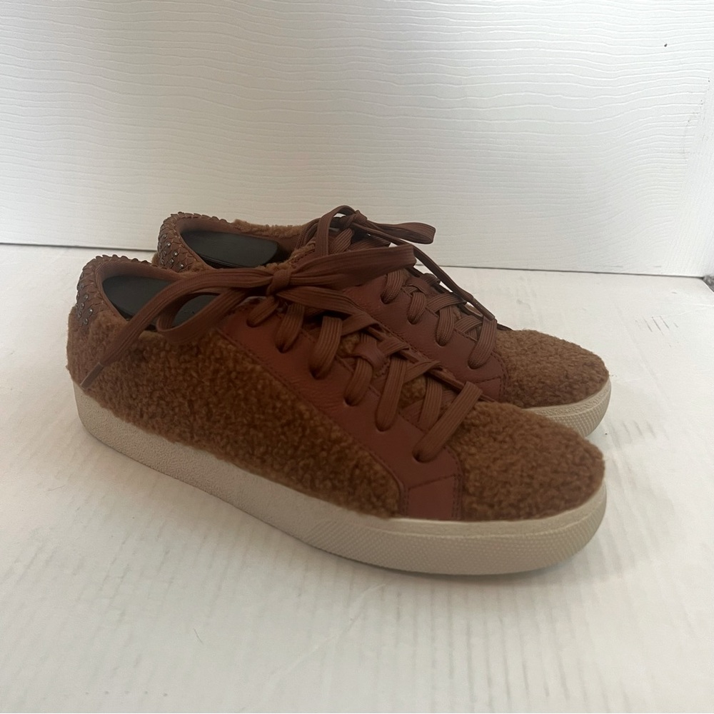 Vince Camuto Milzy Sneaker, Cognac, Caramel, Women